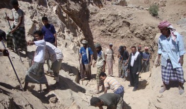 Digging for rainwater haresting reservoir in Almaqaterah